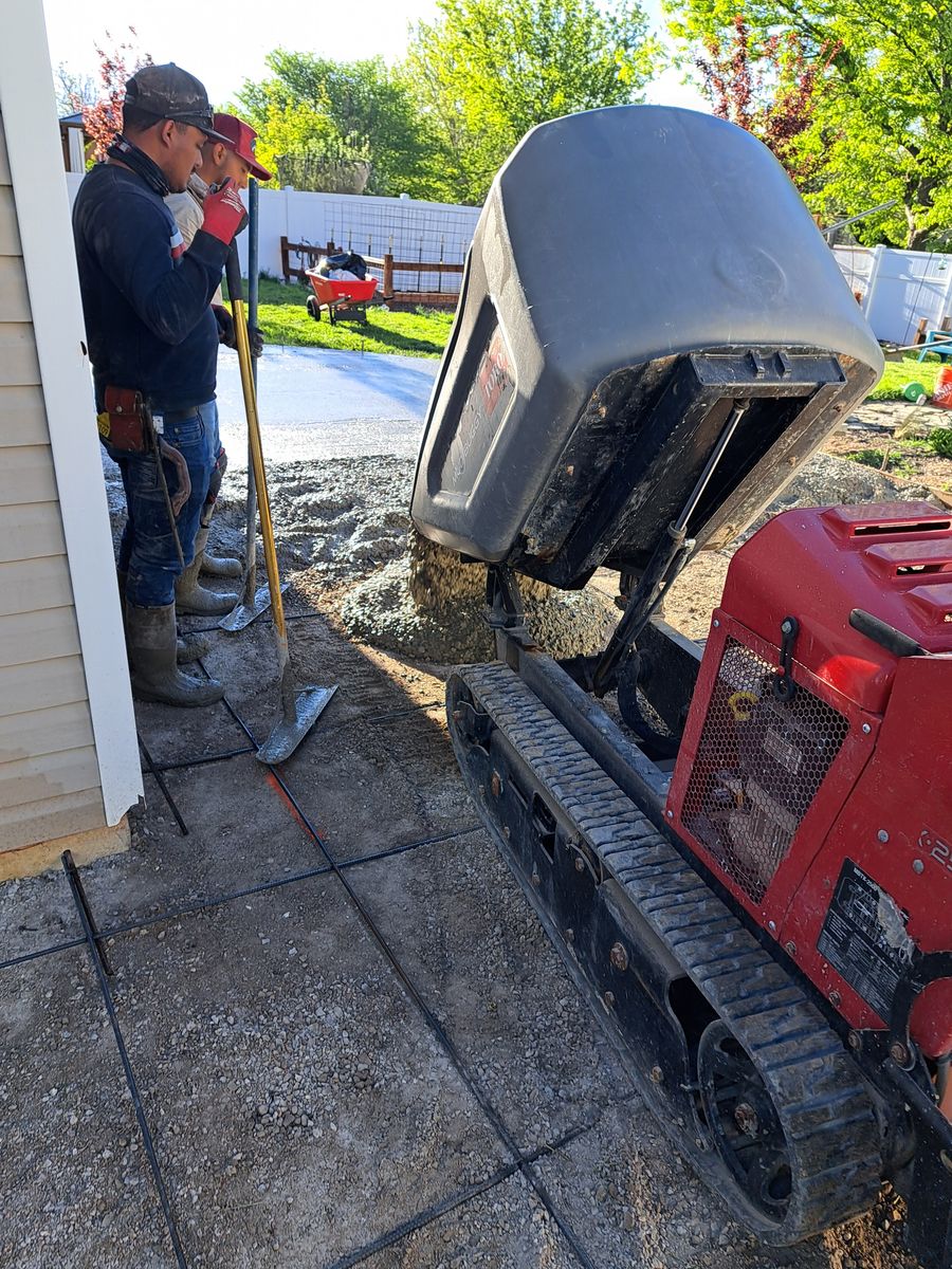 Mud buggy concrete cart pump finishing
