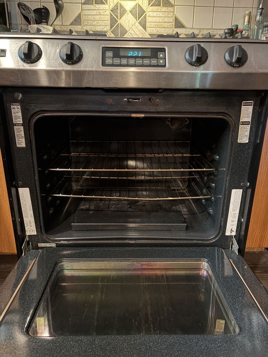 FREE Gas oven/Range