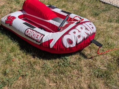O'Brien Simple Trainer Inflatable Water Towable Tube with Tow Rope