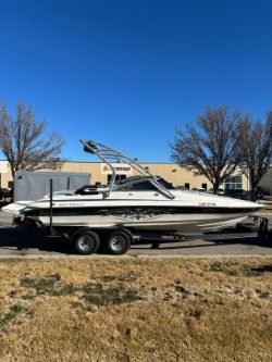 2008 Reinell Cuddy 240C with the Volvo Penta engine 5.7 GXi