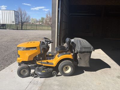 Cuc Cadet Riding Mower