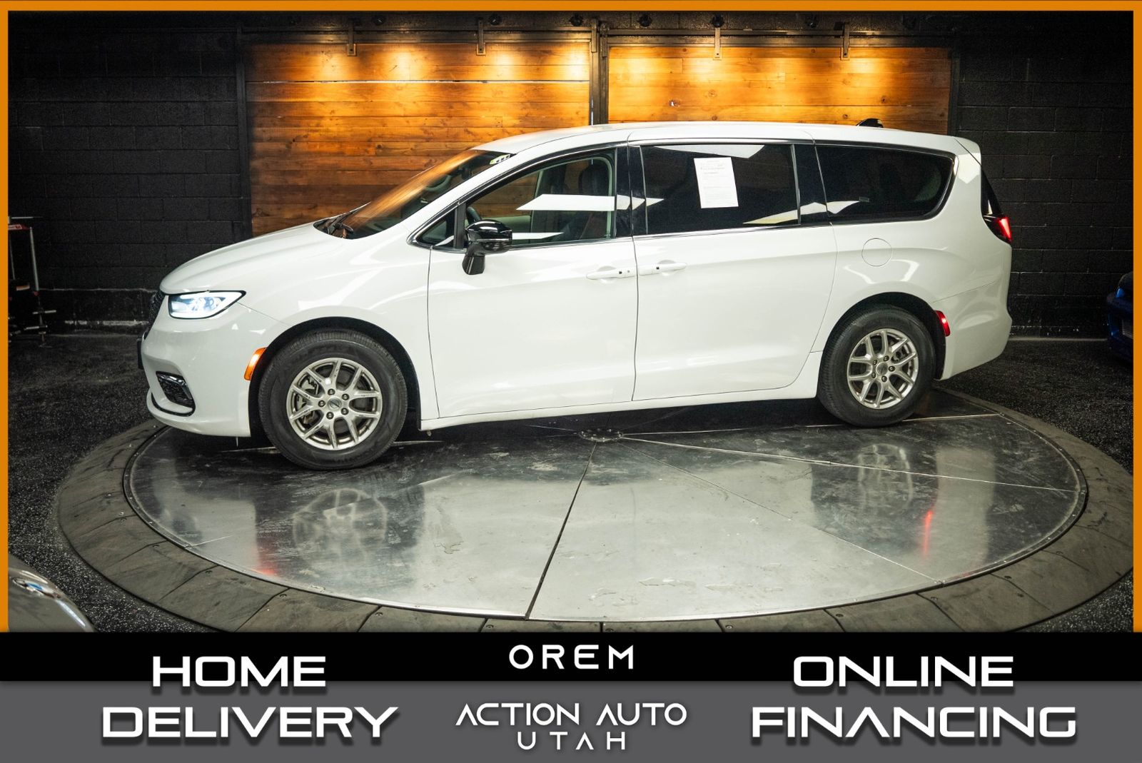 2024 Chrysler Pacifica Touring L