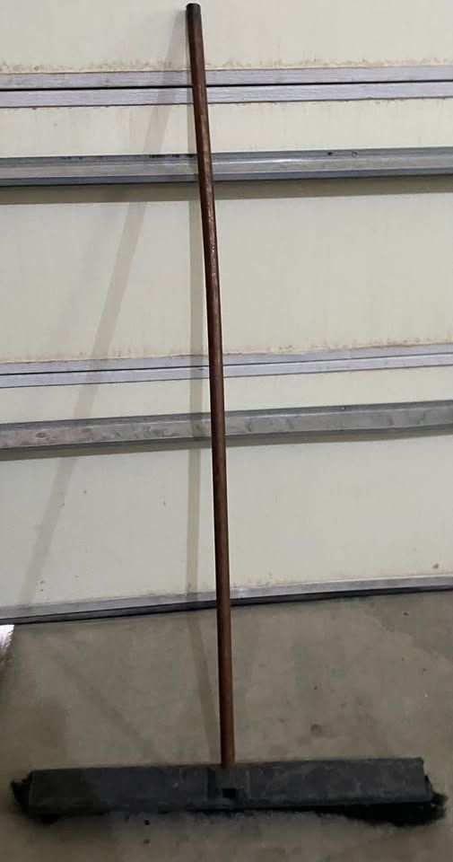 1 Long Handle Push Broom