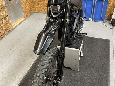 Suron Ultra Bee 2023