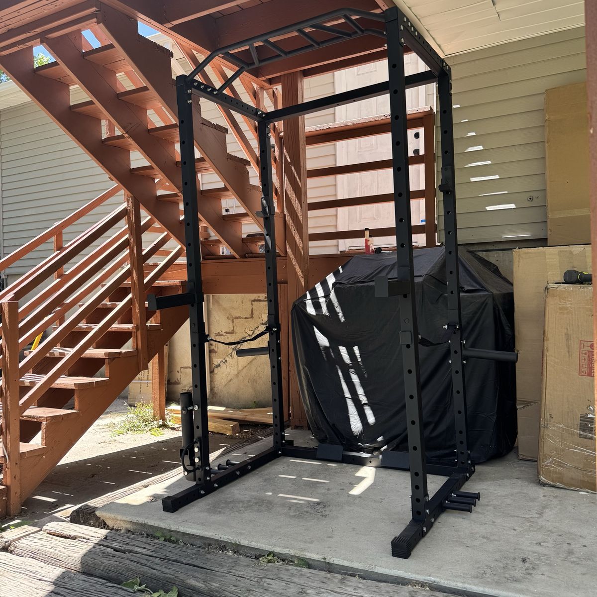 BRAND NEW Power Rack w Assesories