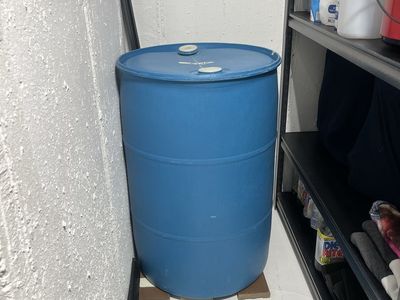55 gallon food storage water barrel.