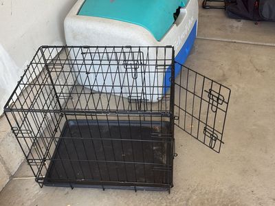 Small dog kennel