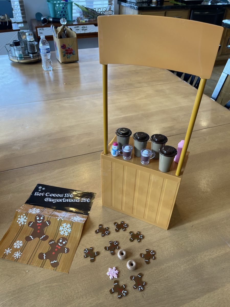 18-inch Doll Hot Cocoa Stand with Gingerbread Cookies & Drinks