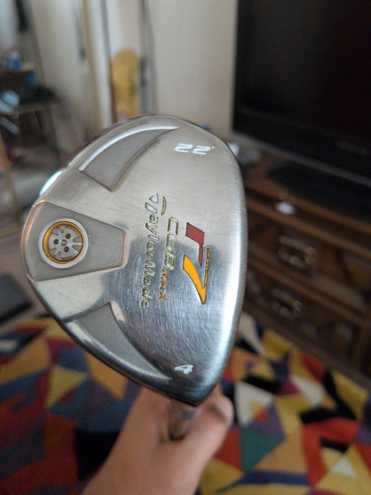 TaylorMade r7 CGB MAX 4 Hybrid 22 Degree Reg Flex Graphite Shaft