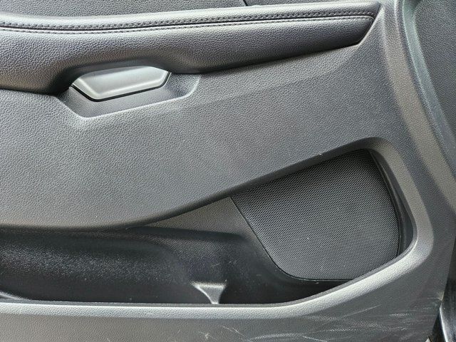 Main image 12