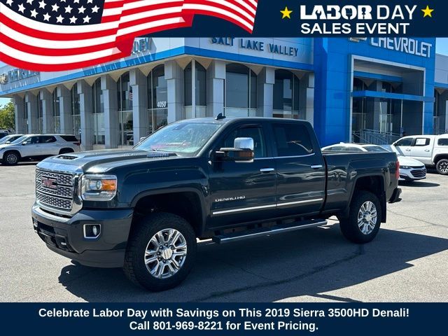2019 GMC Sierra 3500HD Denali