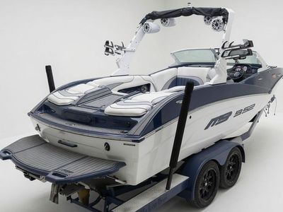 2021 MB Sports B52 23 Alpha — Factory Surf Boat, 4,500+ lbs Ballast, Only 367 Hours — $97,900 (Utah)