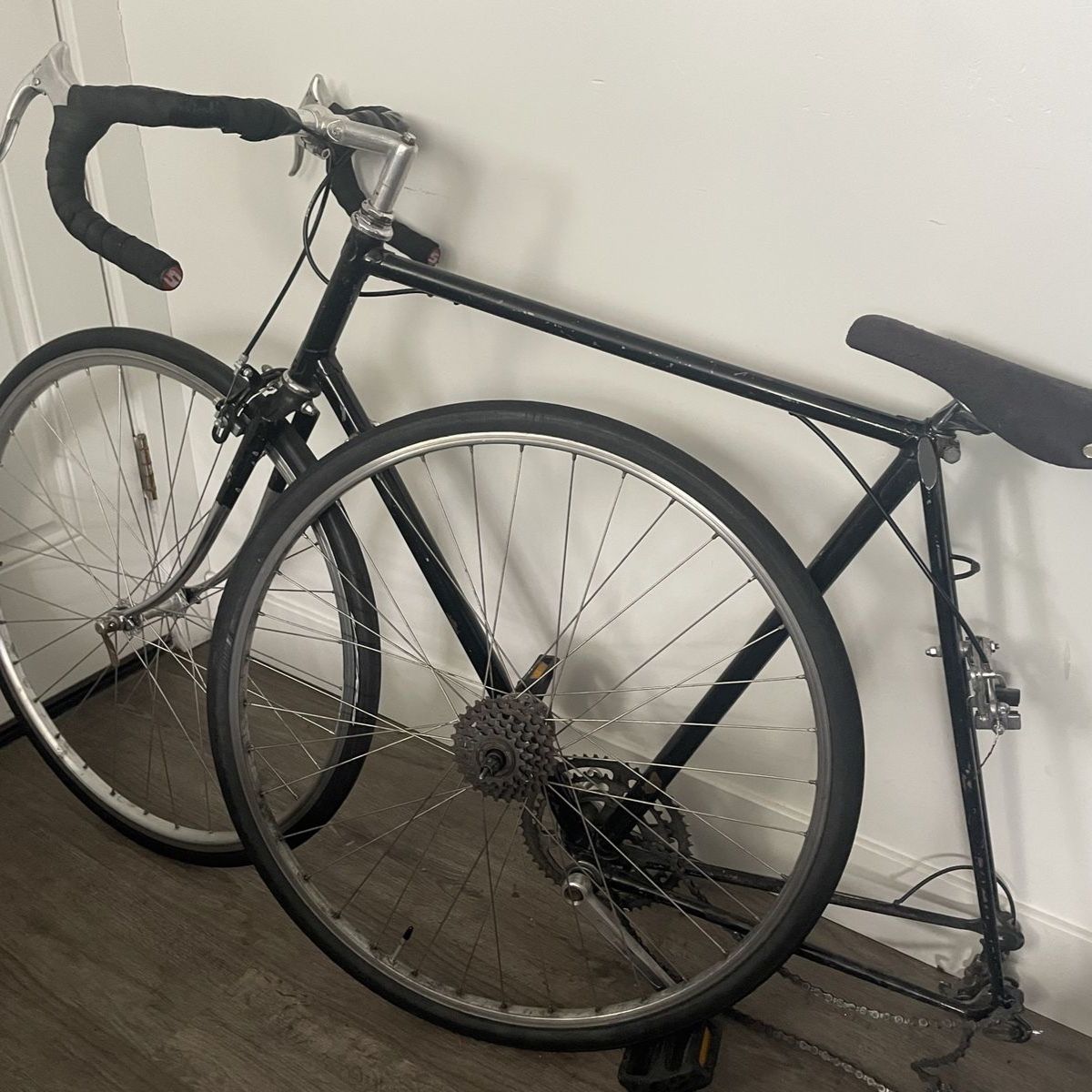 Vintage 59-60cm Black Road Bike Project // Mechanics Special