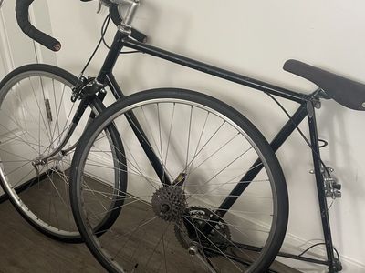 Vintage 59-60cm Black Road Bike Project // Mechanics Special