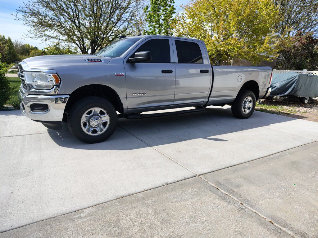 Ram 2500 / 3500 5th gen wheels and tires