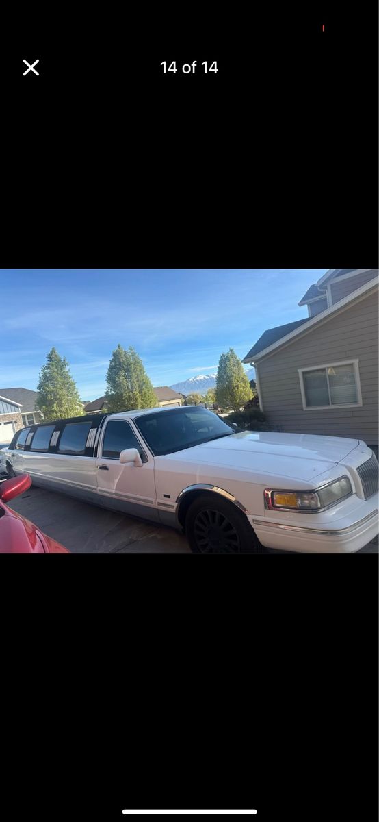 1996 Lincoln Town Car Executive