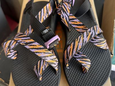 Chaco JCH109034 Women's Z/Cloud X Sandals Size 7 Purple Orange Straps