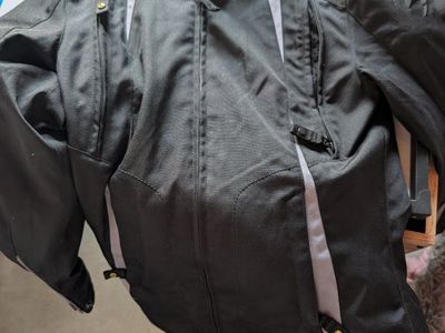 Small Womens Scorpion EXO haley Motorcycle Jacket with Protective Pads (hard and soft pads throughout)