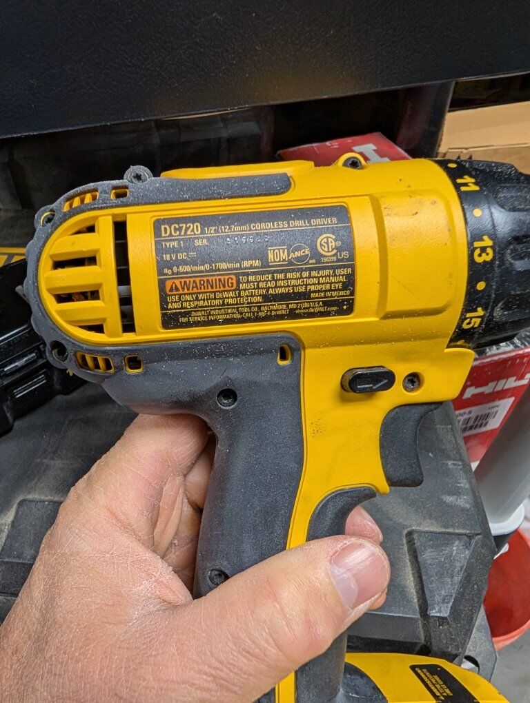 New DeWalt 1/2" cordless drill