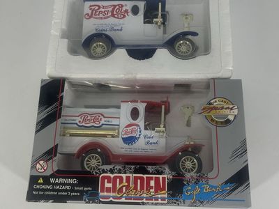 Collectible Pepsi banks with keys they are new but one is missing the slip I will do meet up