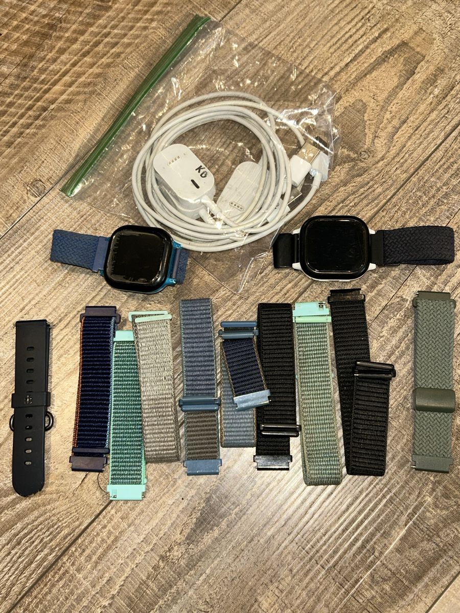 2 Verizon GizmoWatch’s and Extra Bands and Charger $30 OBO