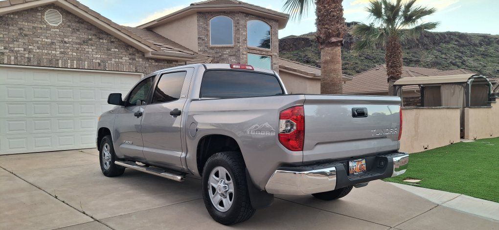 2015 TOYOTA TUNDRA SR5