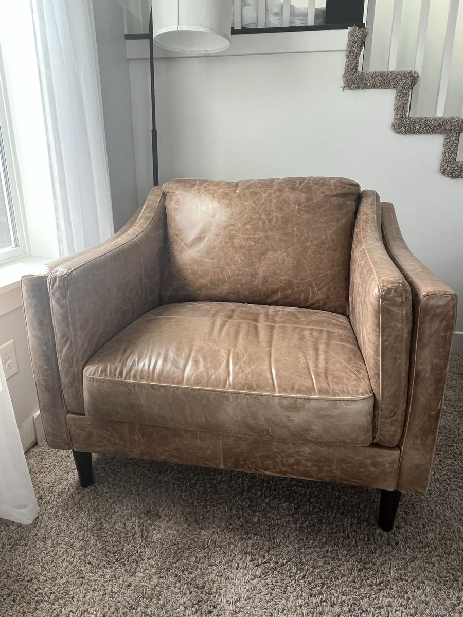 Oversized leather Chair