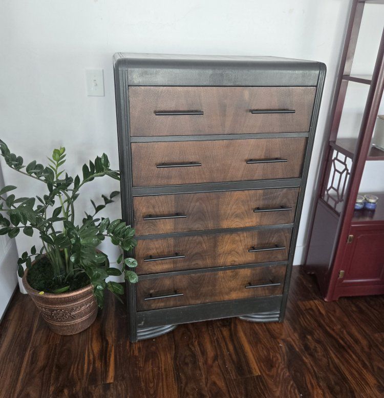 Main image 3