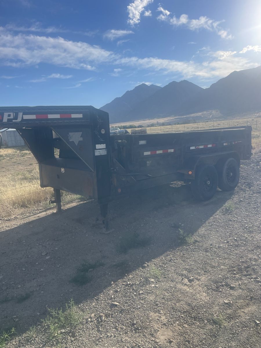 Dump trailer