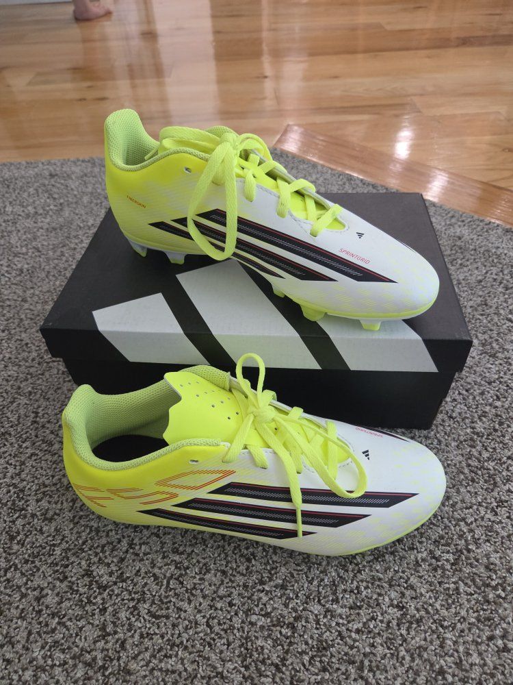 Adidas F50 Club FG/MG J Youth Soccer Cleats Size 6 US