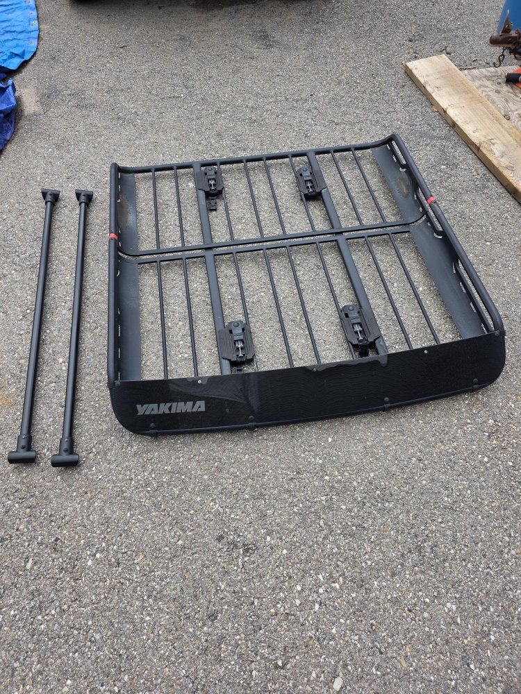 Yakima Roof Cargo Basket with Crossbars