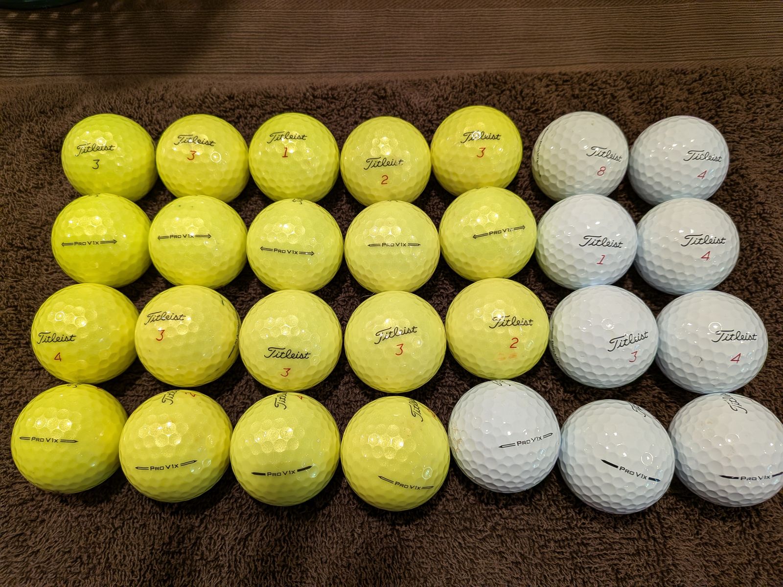 28 Mint PROV1x golf balls