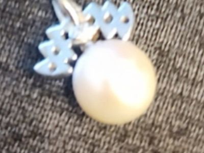 14 k White Gold with Fresh Water Pearl Pendant