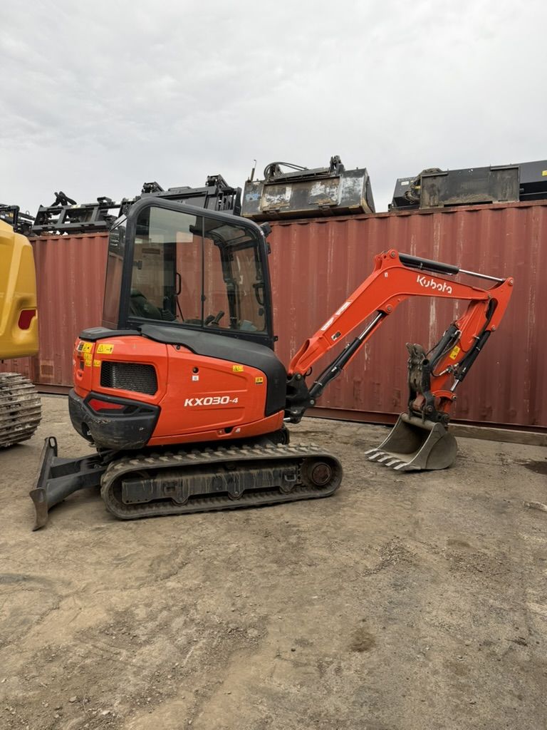 Kubota KX30 Mini Excavator Rental – Compact 3-Ton Excavator for Trenching & Landscaping - $225 half day