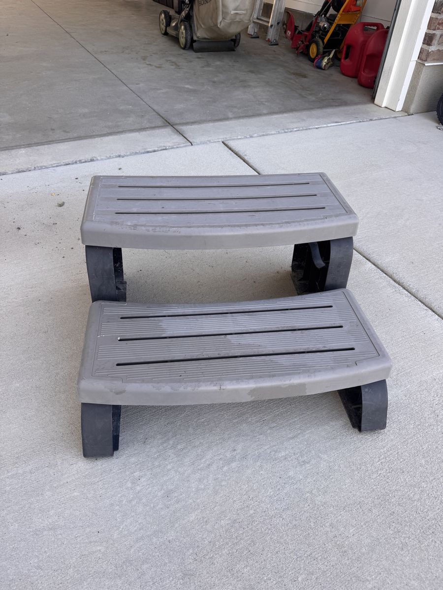 2-Step Heavy Duty Plastic Hot Tub / Spa Stairs – Grey & Black