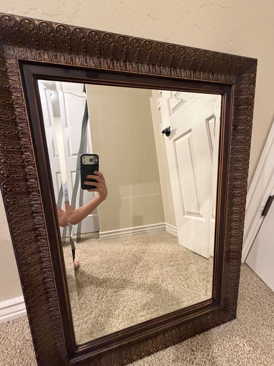Main image 4
