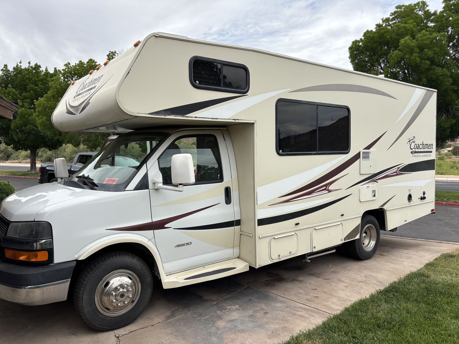 2014 Coachmen Freelander 21 QB Motorhome
