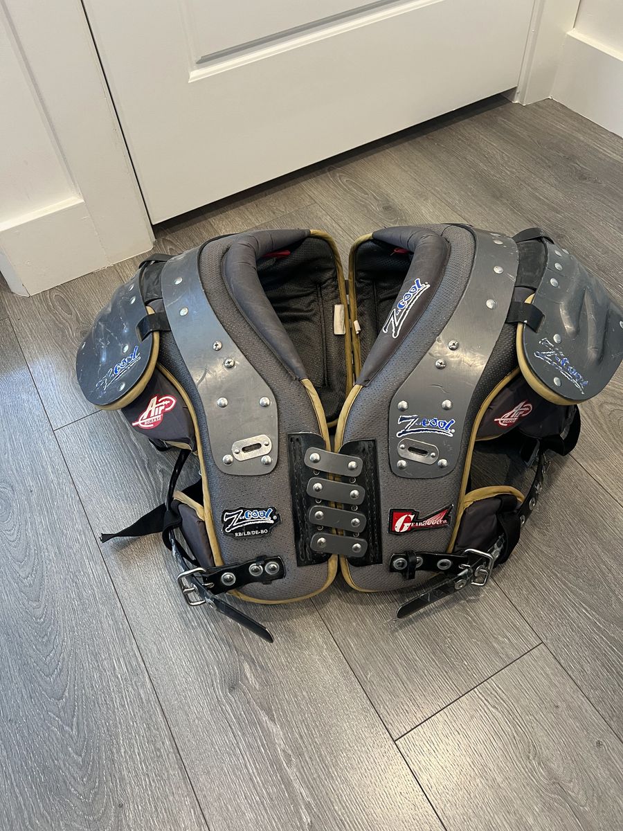 Gear Pro-Tec Z-Cool Football Shoulder Pads | Adult Large 18-19" | RB/LB/DE