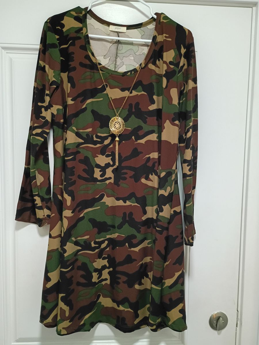 Lot of 2  women's plus size dresses 2X