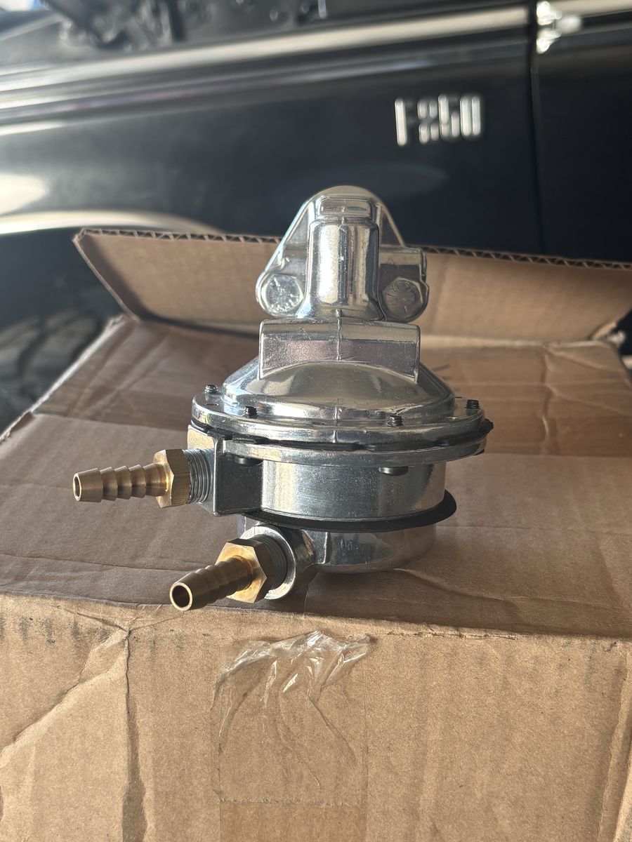 Edelbrock Performer RPM Series fuel pump is for 352-428 FE Ford