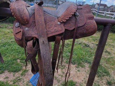 Saddle