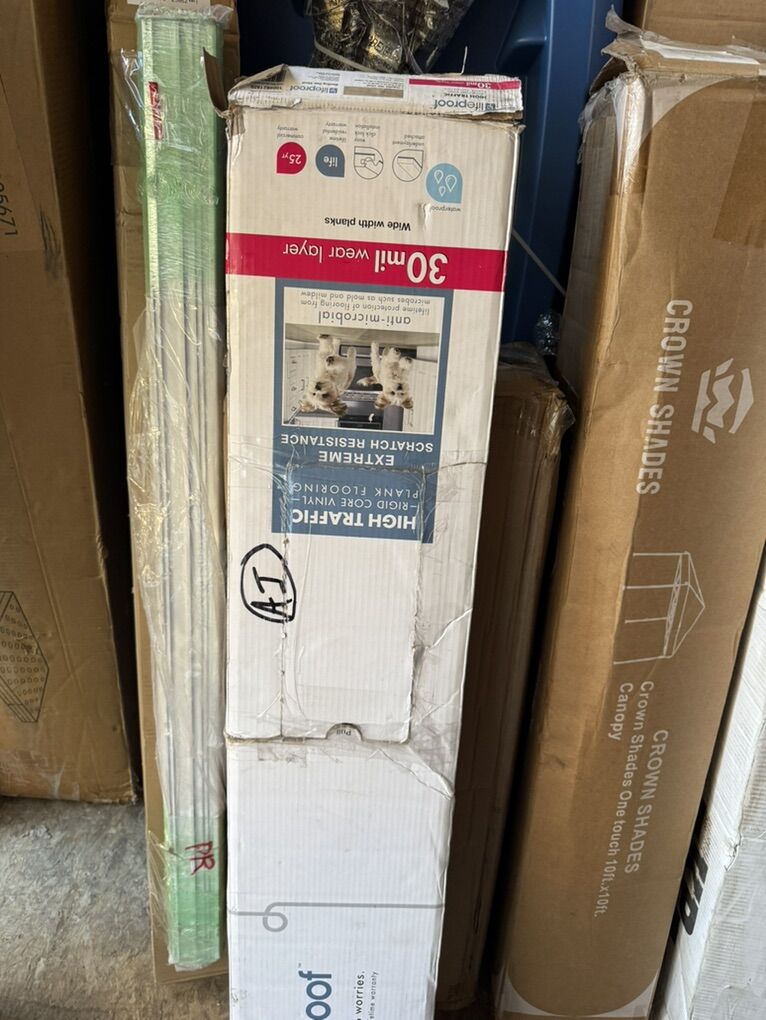 Sterling Oak Lifeproof LVP Flooring (1case)