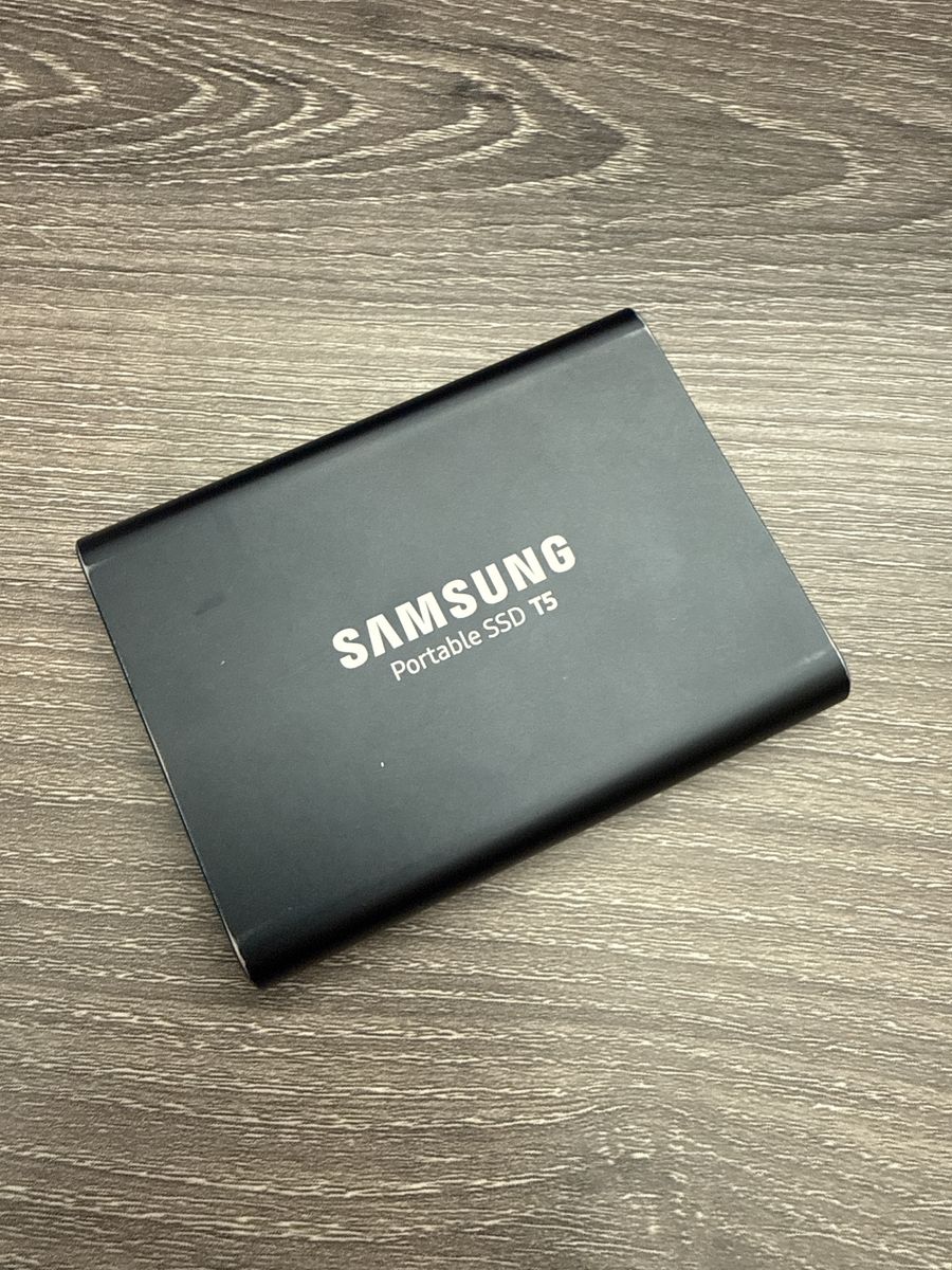 1 TB Samsung T5 SSD