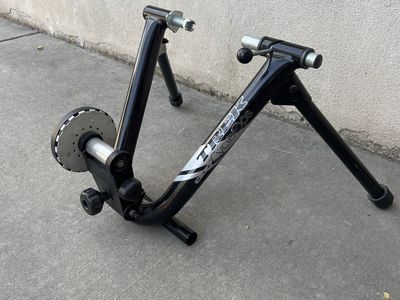Trek Mag Trainer Black Bike Stationary Stand Indoor Cycling Fitness Equipment