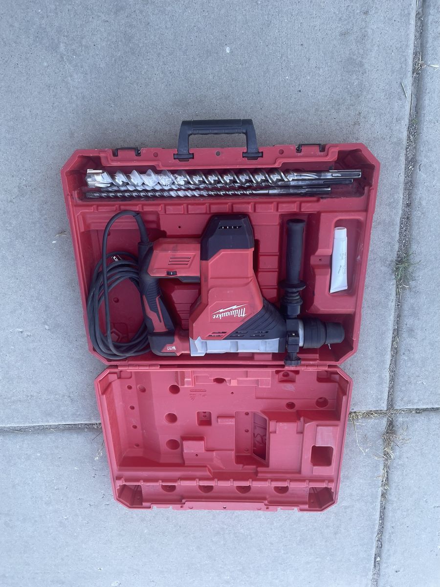 Milwaukee Rotary Hammer Drill Kit - Corded Power Tool with Case & Bits - Excellent Condition