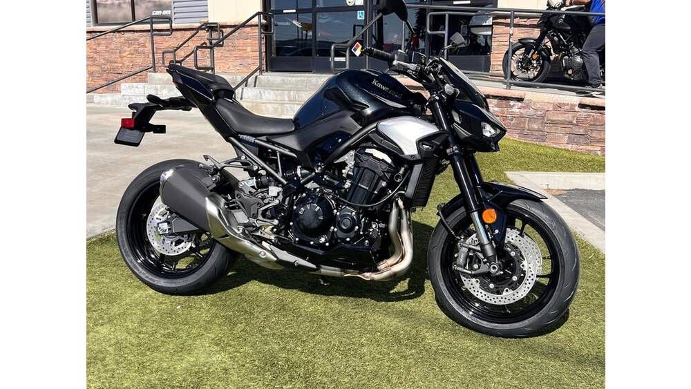 2025 Kawasaki Z900 ABS