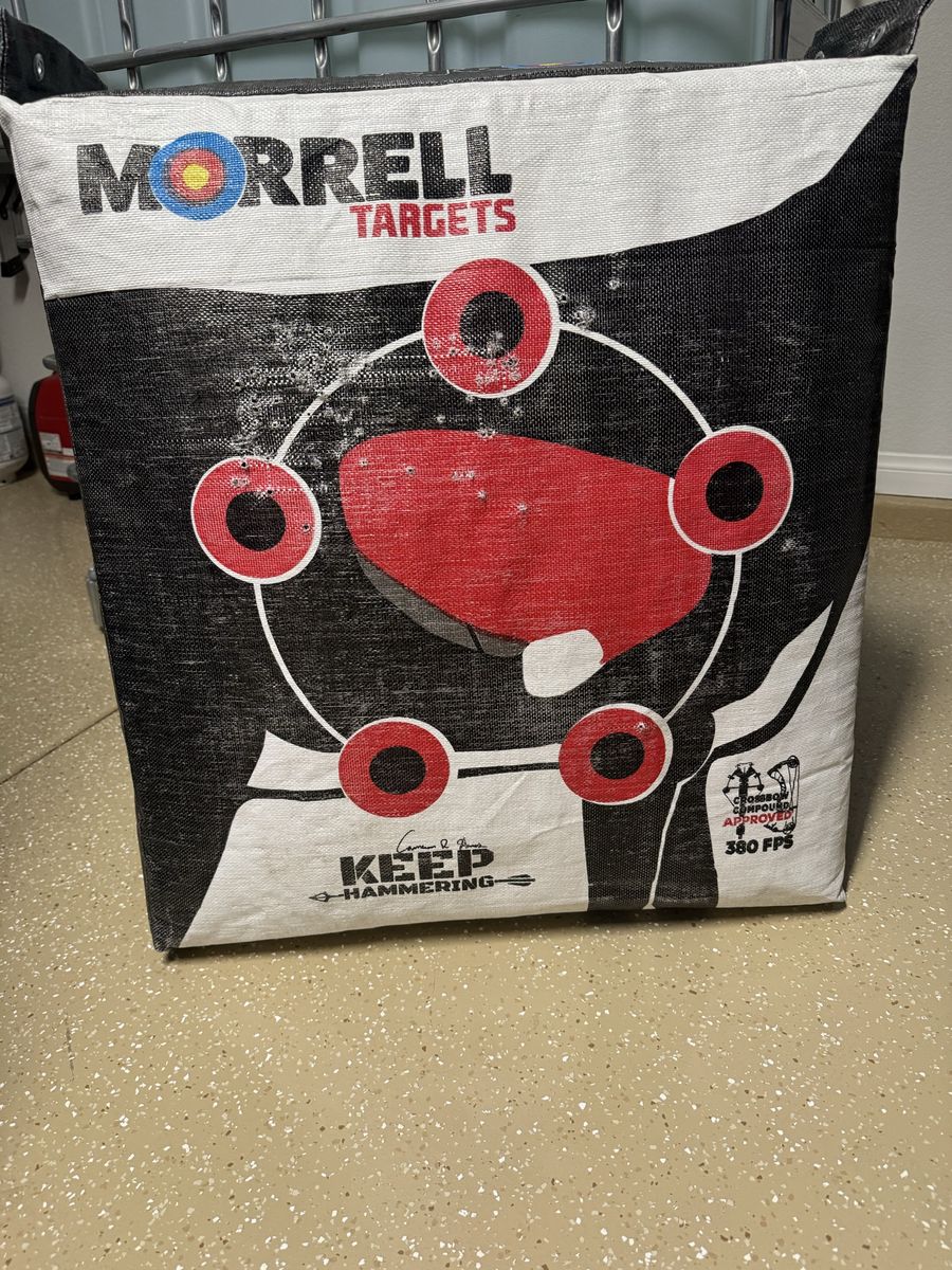 Morrell Keep Hammering Bag target
