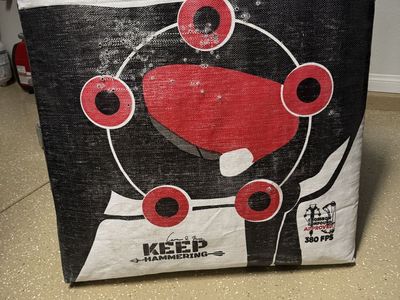 Morrell Keep Hammering Bag target