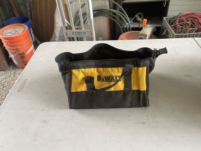 DeWalt 11 inch Small Parts Organizer Tool Bag - Yellow & Black Zippered Storage