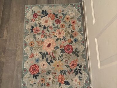 Floral Entryway Accent Rug 2' x 3'